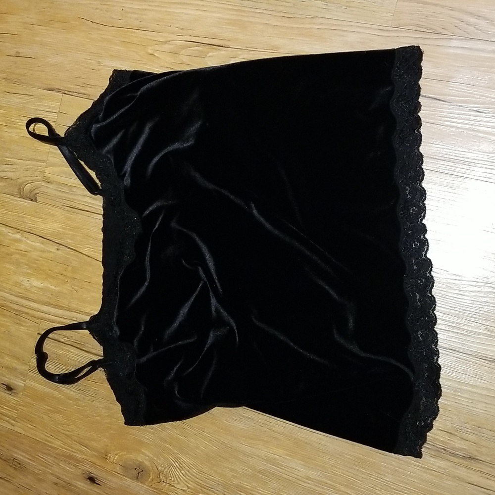 Elegant Black Velvet Camisole szXL